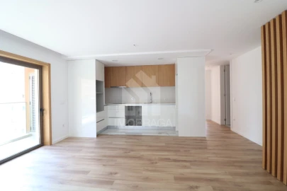 Apartamento T2 para Venda em Real, Dume e Semelhe