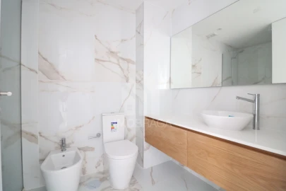 Apartamento T2 para Venda em Real, Dume e Semelhe