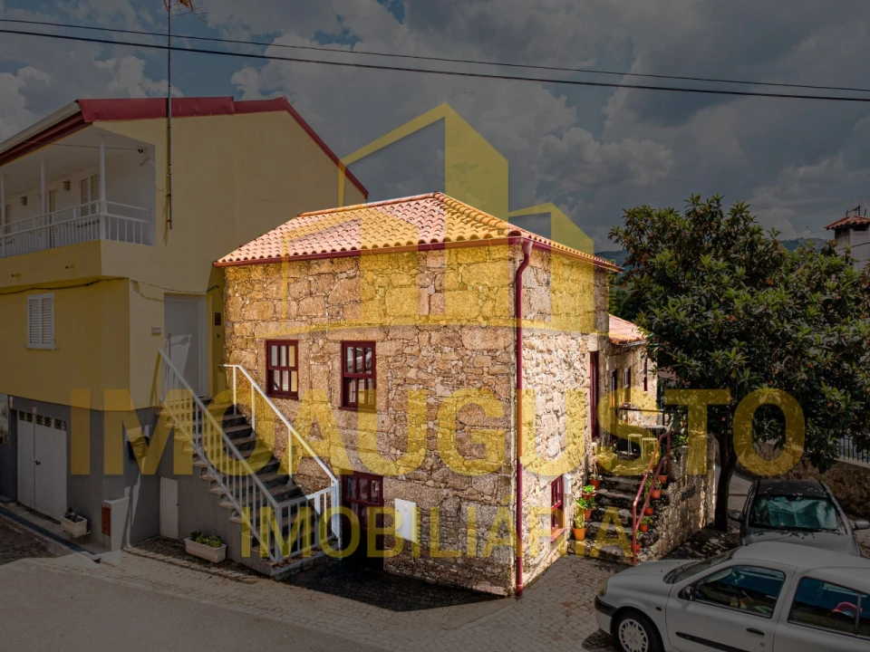 Moradia T2 para Venda em Lajeosa do Mondego Foto 1