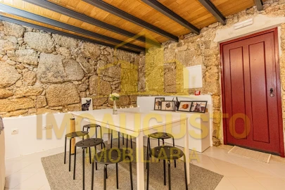 Moradia T2 para Venda em Lajeosa do Mondego