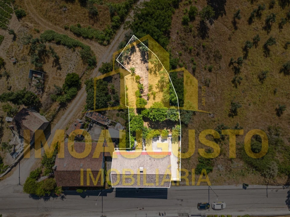 Moradia T4 para Venda em São Pedro e Santa Maria e Vila Boa do Mondego Foto 2