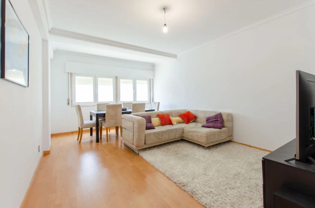 Apartamento T3 para Venda em Oeiras e São Julião da Barra, Paço de Arcos e Caxias Foto 2