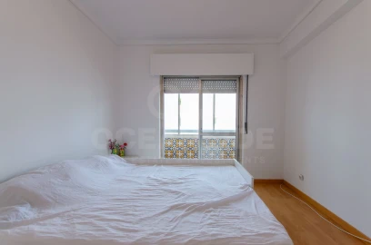 Apartamento T3 para Venda em Oeiras e São Julião da Barra, Paço de Arcos e Caxias