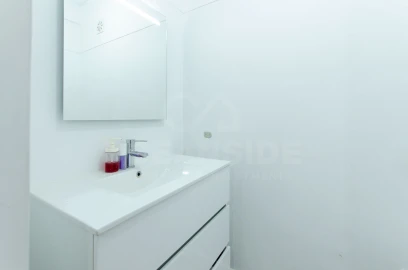 Apartamento T3 para Venda em Oeiras e São Julião da Barra, Paço de Arcos e Caxias
