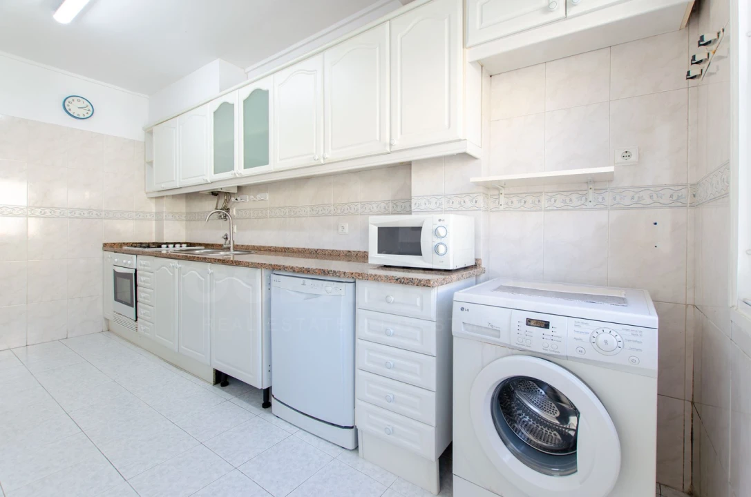 Apartamento T2 para Venda em Barcarena Foto 14