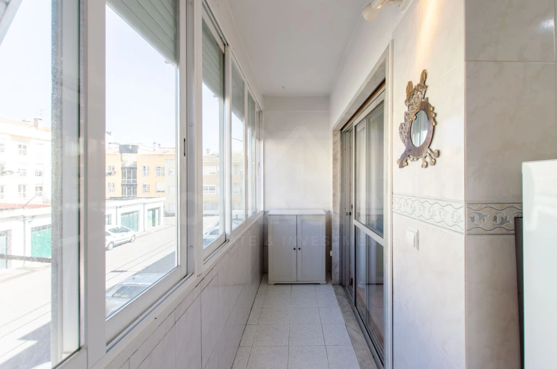 Apartamento T2 para Venda em Barcarena Foto 16
