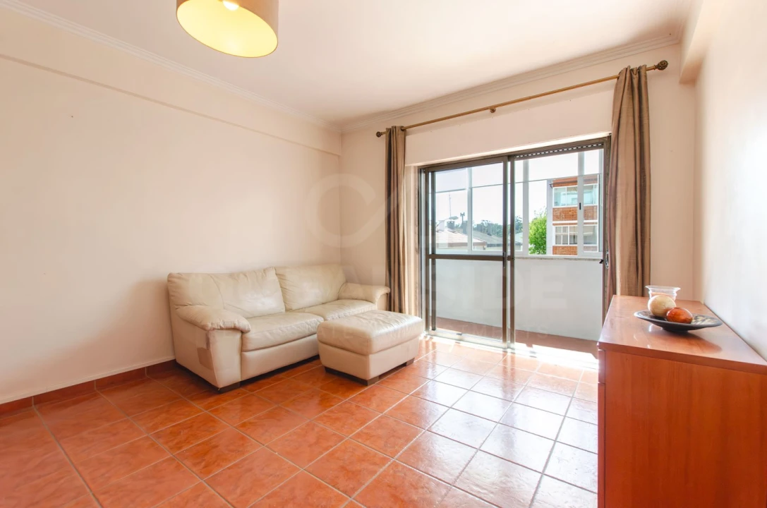 Apartamento T2 para Venda em Barcarena Foto 7