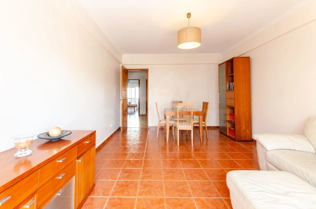 Apartamento T2 para Venda em Barcarena Foto 2