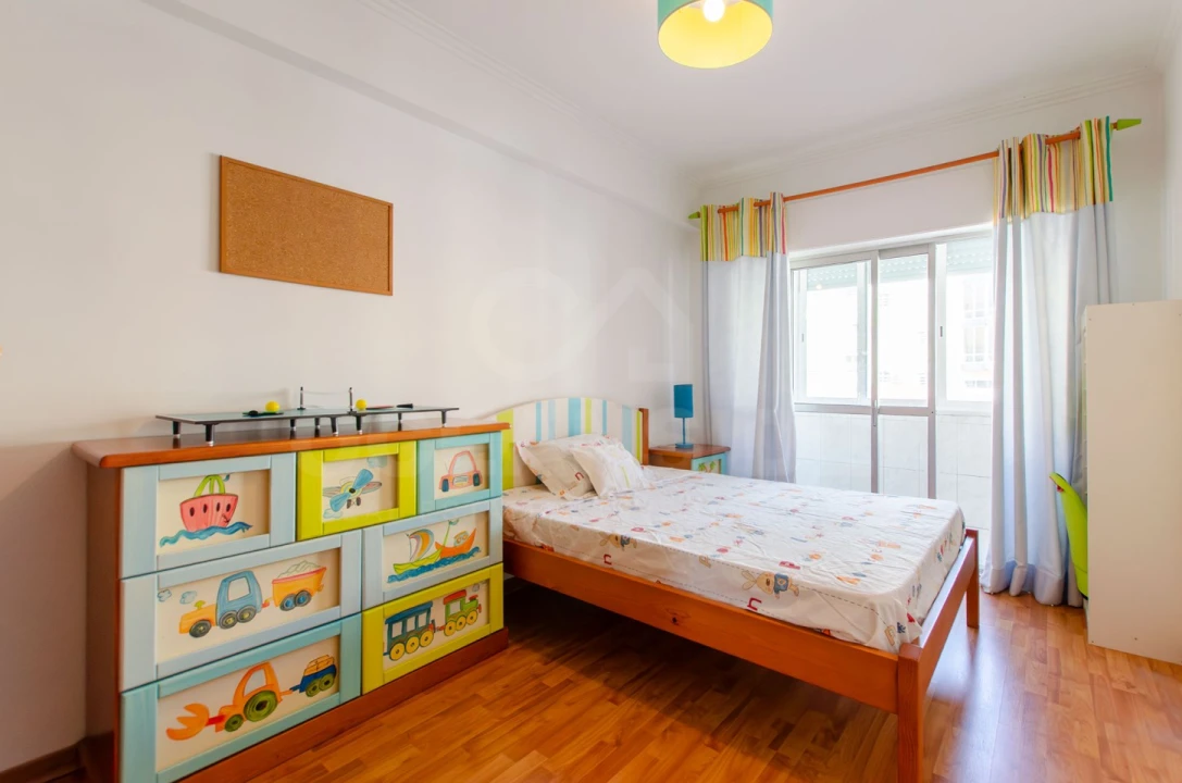Apartamento T2 para Venda em Barcarena Foto 18