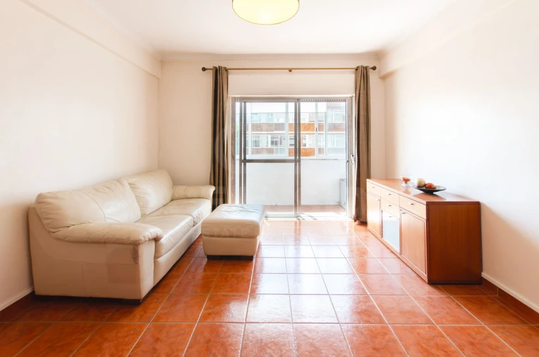 Apartamento T2 para Venda em Barcarena Foto 4