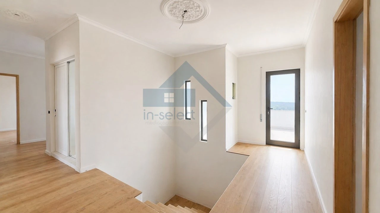Apartamento T4 para Venda em Loule (São Sebastião) Foto 1