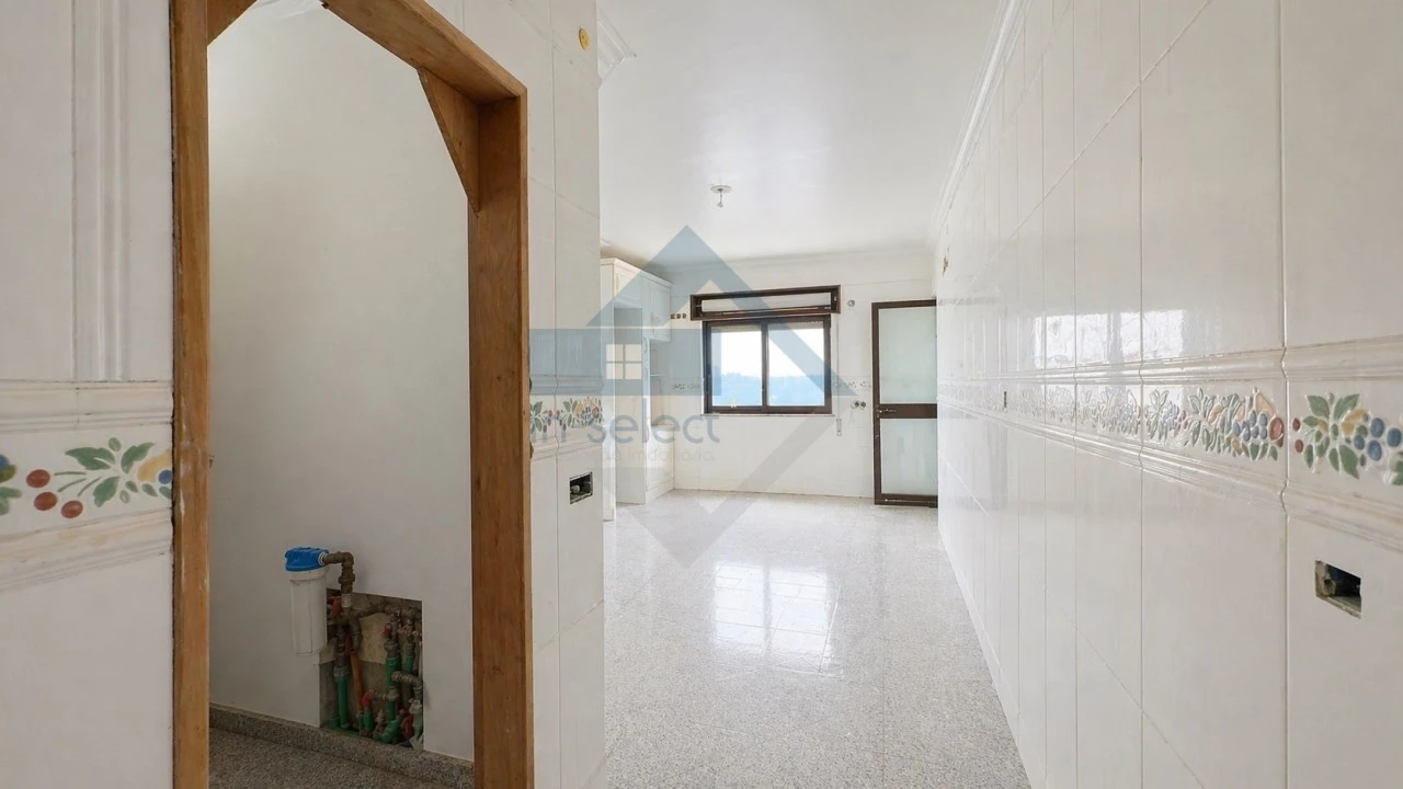 Apartamento T4 para Venda em Loule (São Sebastião) Foto 13