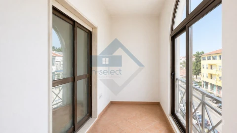 Apartamento T4 para Venda em Loule (São Sebastião)