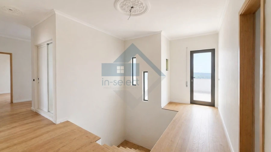Apartamento T4 para Venda em Loule (São Sebastião)