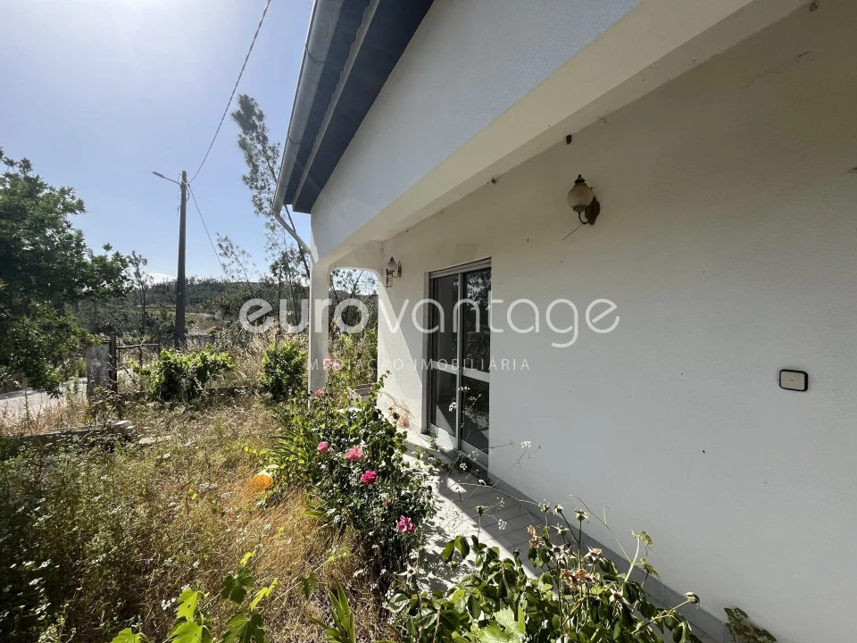 Moradia T3 para Venda em Rio de Couros e Casal dos Bernardos Foto 4