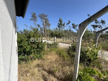 Moradia T3 para Venda em Rio de Couros e Casal dos Bernardos