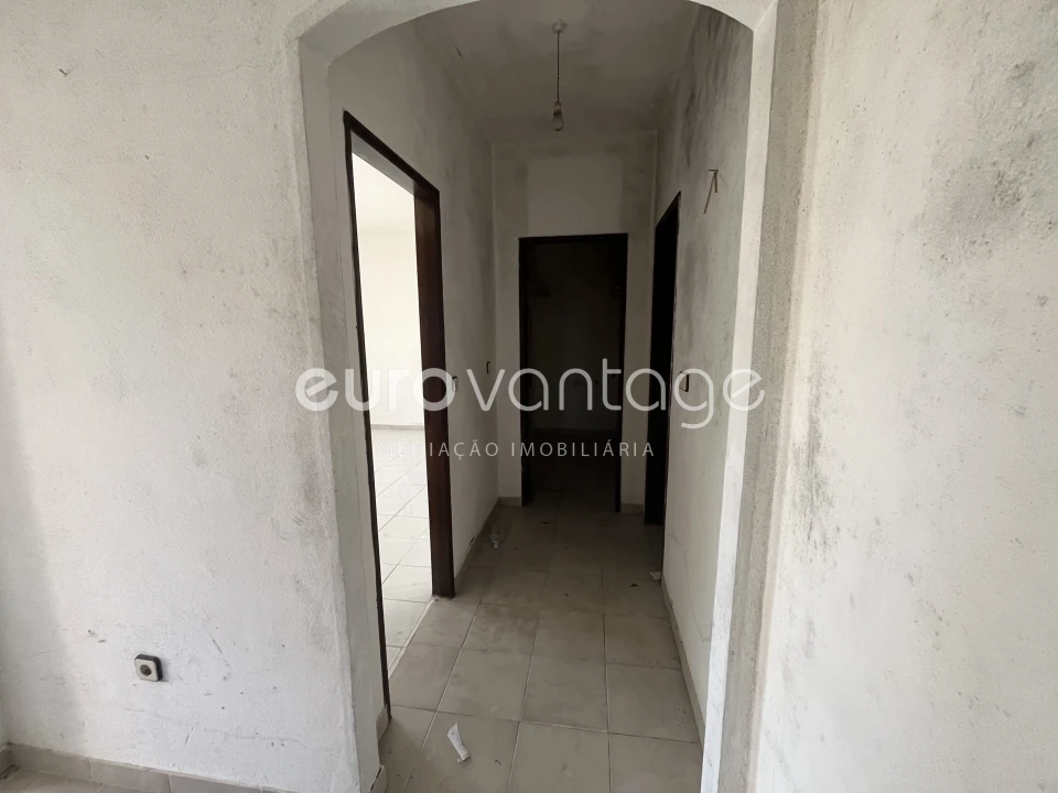 Moradia T3 para Venda em Rio de Couros e Casal dos Bernardos Foto 11