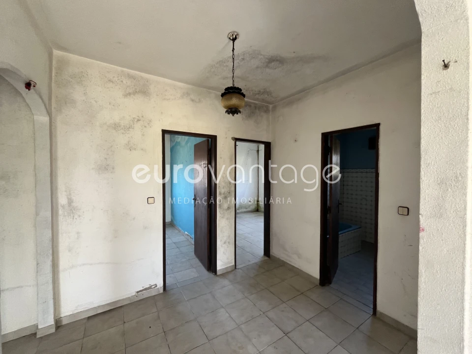 Moradia T3 para Venda em Rio de Couros e Casal dos Bernardos Foto 6