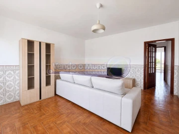 Apartamento T2 para Venda em Glória do Ribatejo e Granho