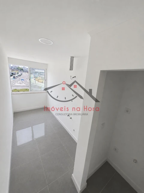 Apartamento T1 para Venda em Águas Livres