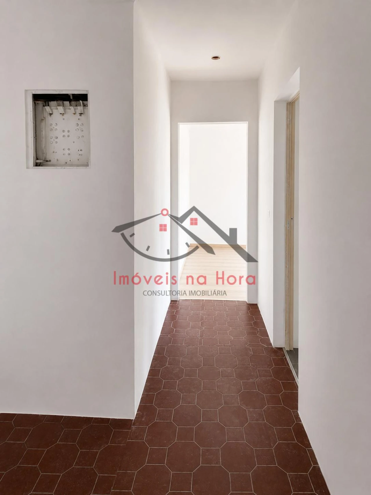 Apartamento T1 para Venda em Águas Livres Foto 3
