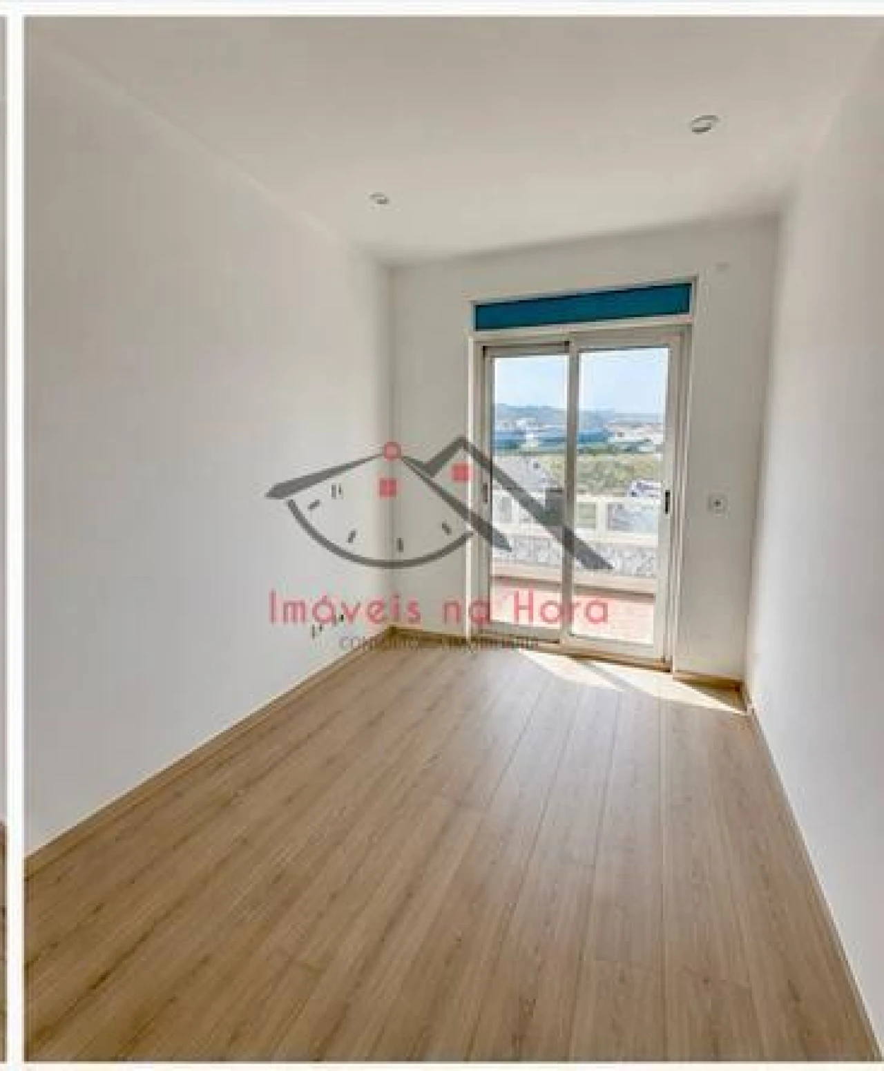 Apartamento T1 para Venda em Águas Livres Foto 5