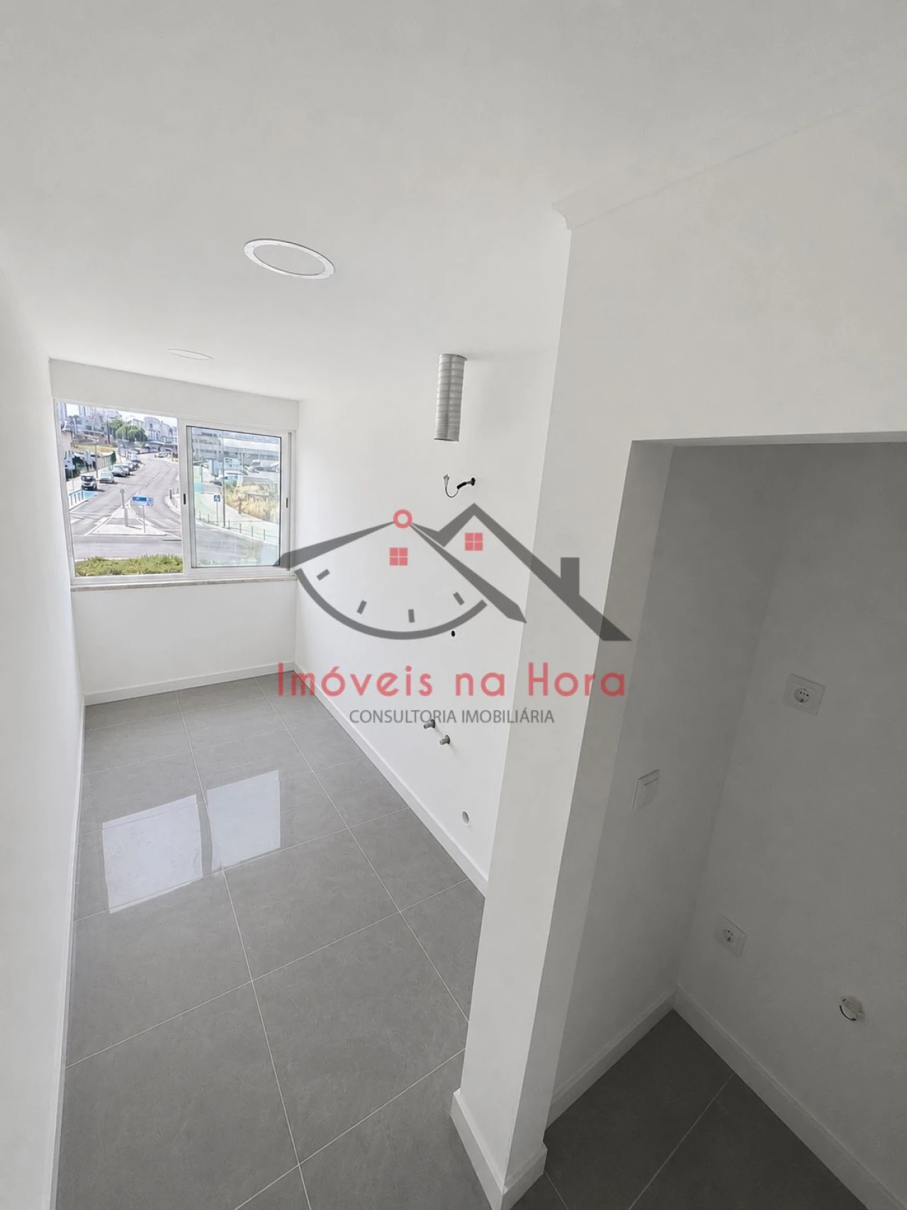 Apartamento T1 para Venda em Águas Livres Foto 7