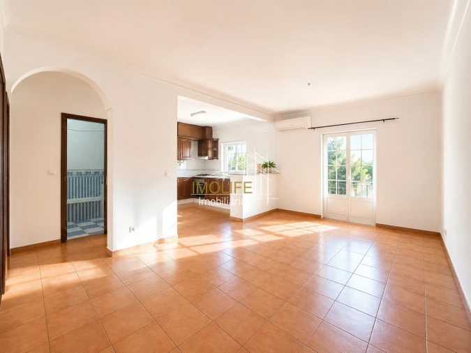 Apartamento T2 para Venda em Montargil Foto 2