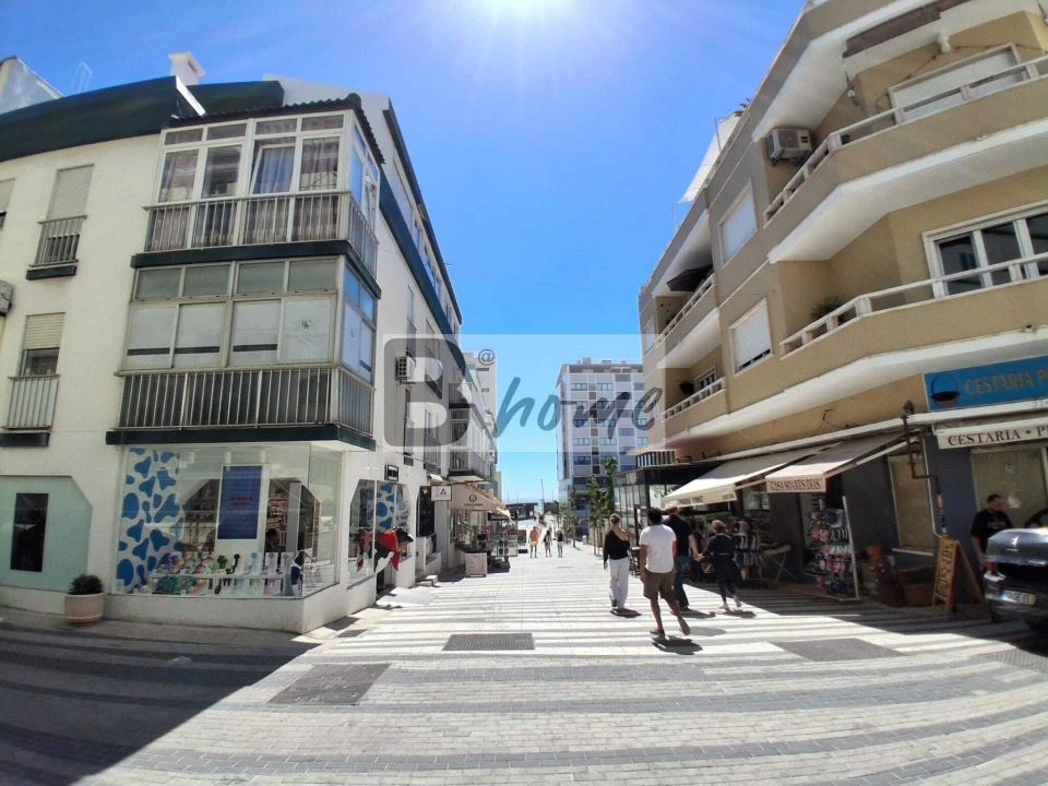 Loja para Arrendamento em Costa da Caparica Foto 1