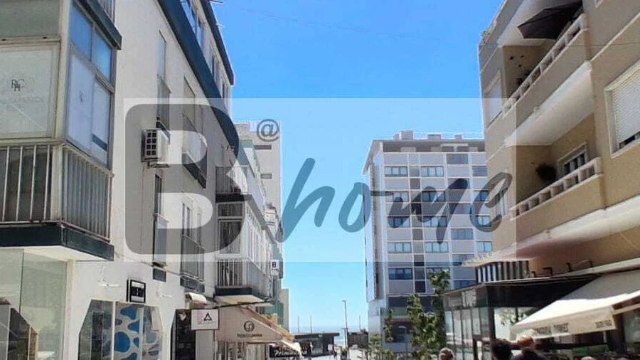Loja para Arrendamento em Costa da Caparica