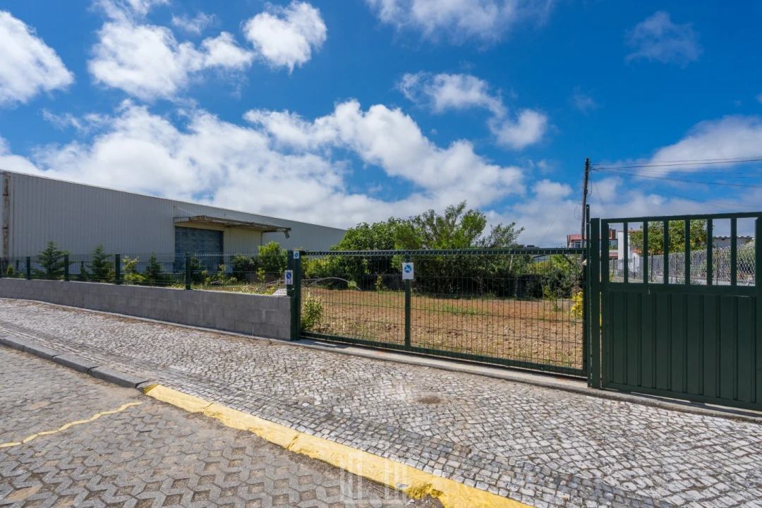 Terreno para Venda em Ovar, São João, Arada e São Vicente de Pereira Jusã Foto 1