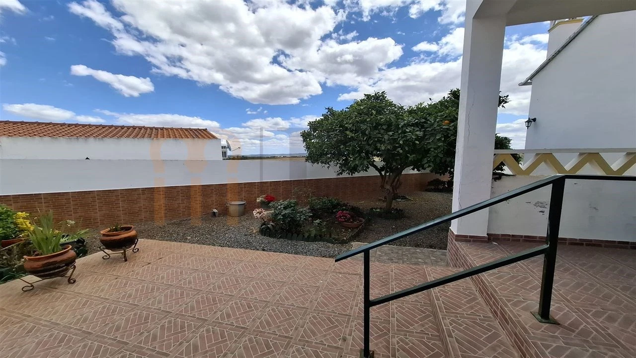 Moradia para Venda em Santana de Cambas Foto 3