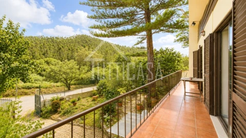 Moradia T2 para Venda em Enxara do Bispo, Gradil e Vila Franca do Rosário