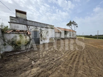Moradia T2 para Venda em Santa Barbara