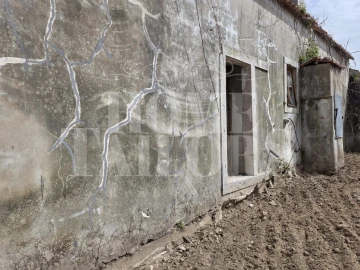 Moradia T2 para Venda em Santa Barbara
