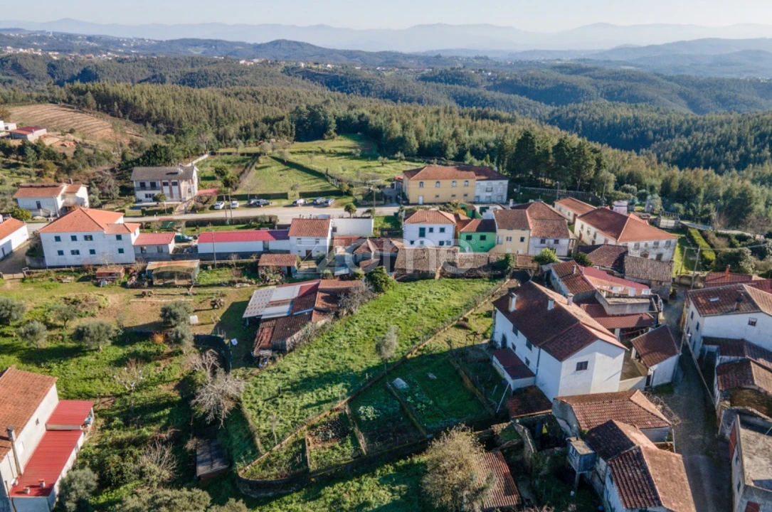 Quinta T6 para Venda em Friúmes e Paradela Foto 17