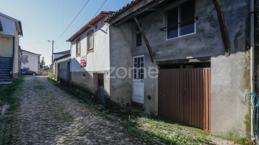 Quinta T6 para Venda em Friúmes e Paradela