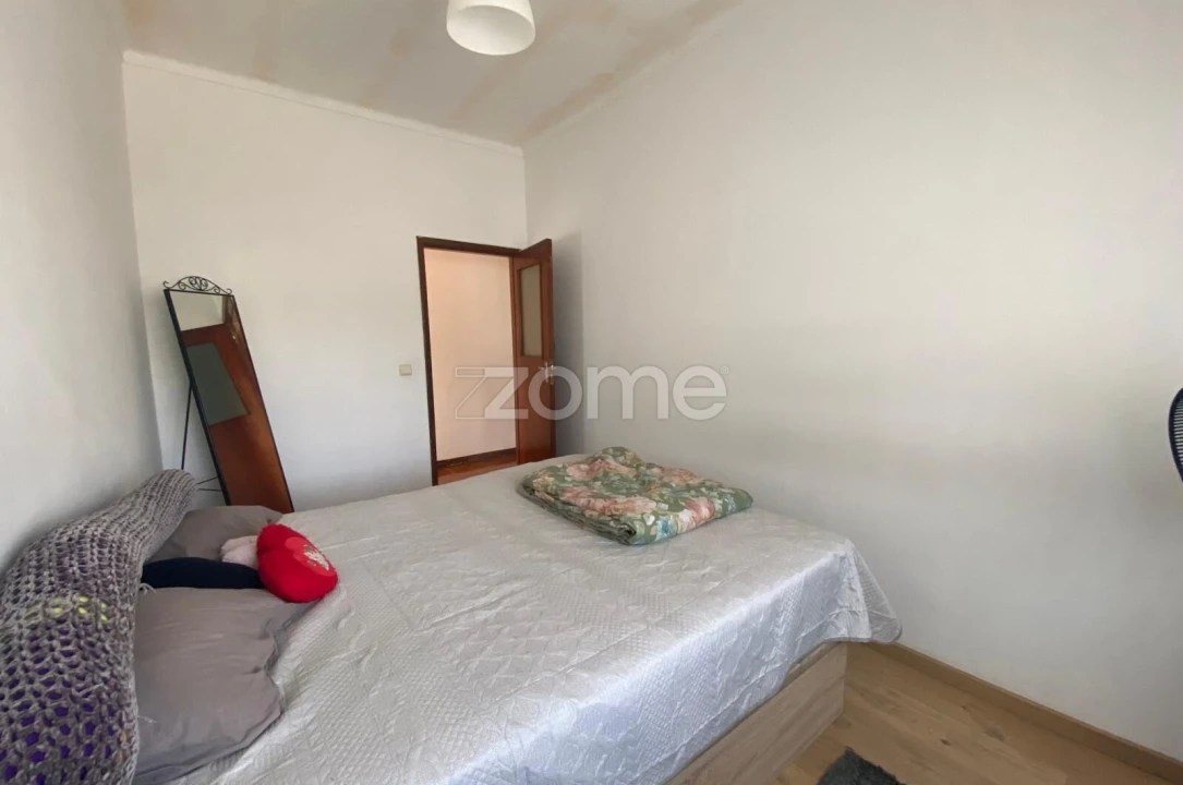 Moradia T4 para Venda em Pedroso e Seixezelo Foto 9