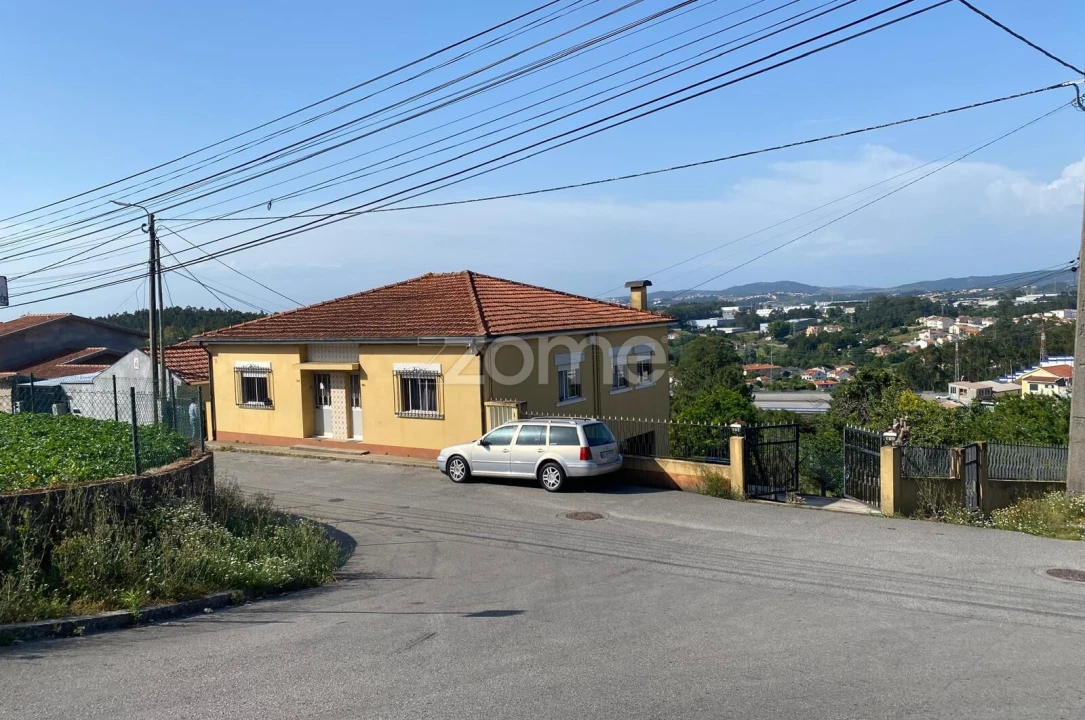 Moradia T4 para Venda em Pedroso e Seixezelo Foto 2