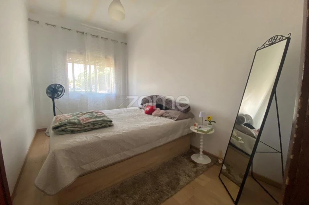 Moradia T4 para Venda em Pedroso e Seixezelo Foto 8