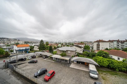 Apartamento T3 para Venda em Ferreiros e Gondizalves