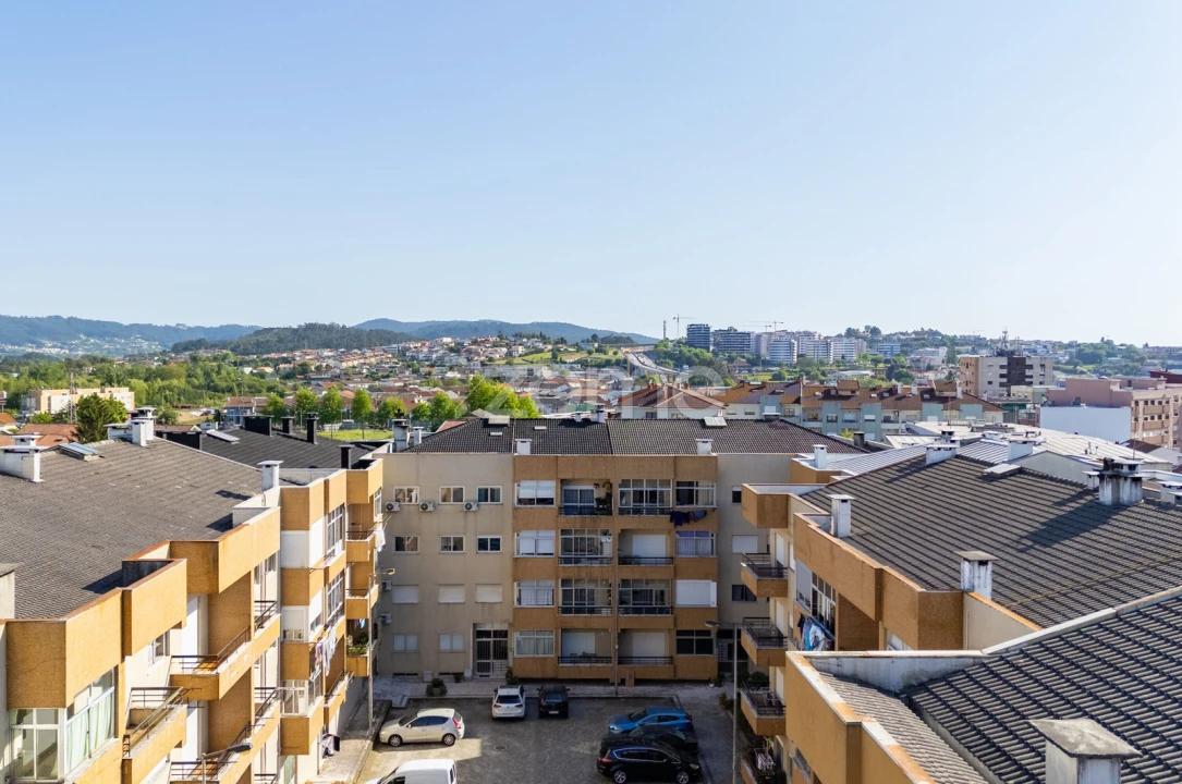 Apartamento T3 para Venda em Ferreiros e Gondizalves Foto 26