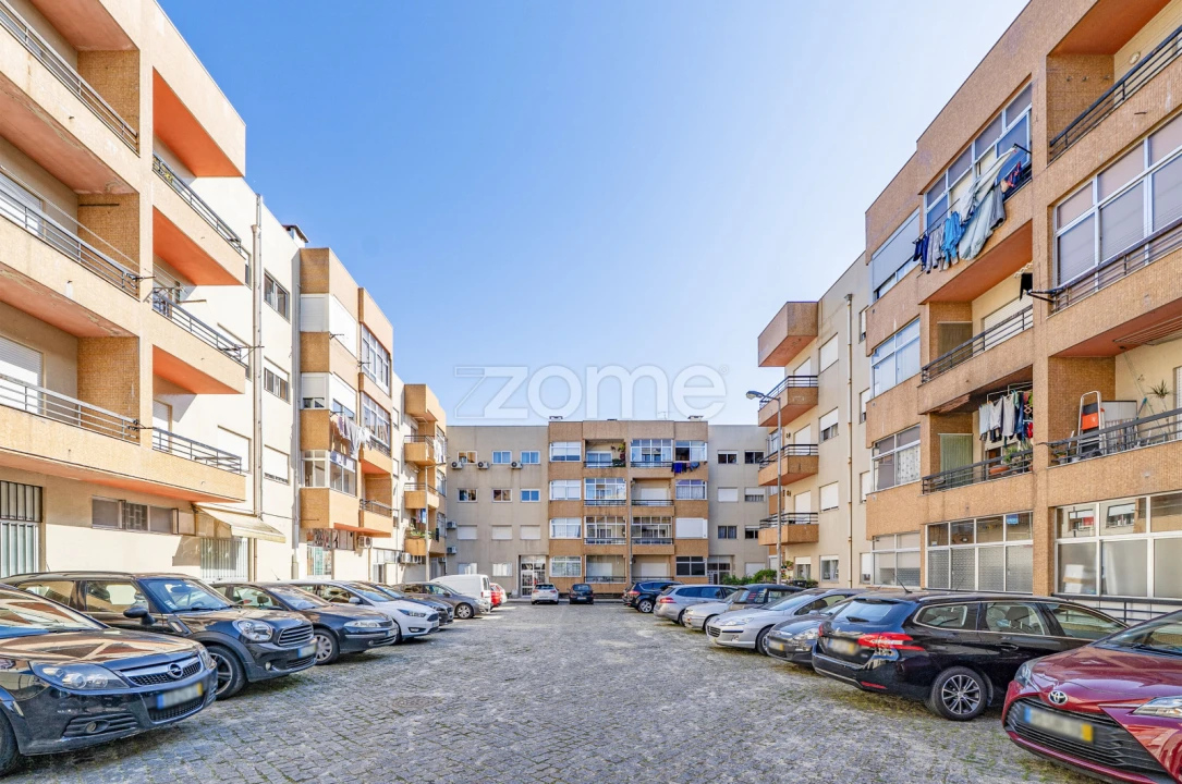Apartamento T3 para Venda em Ferreiros e Gondizalves Foto 4