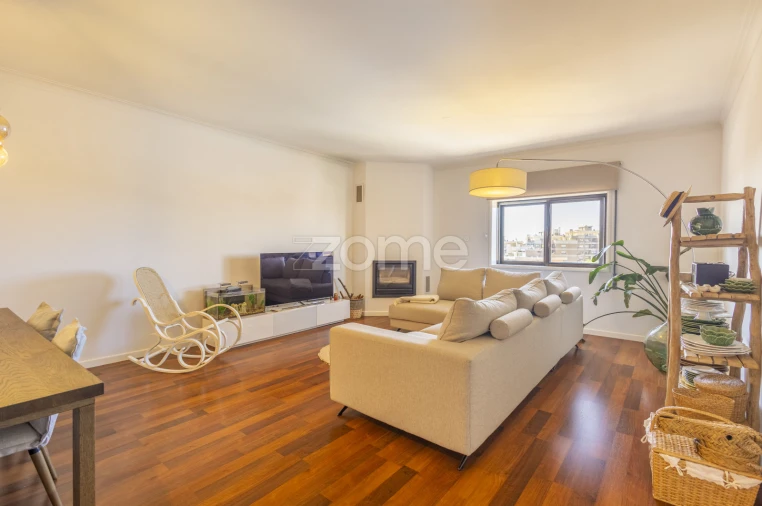 Apartamento T4 para Venda em Rio Tinto Foto 8