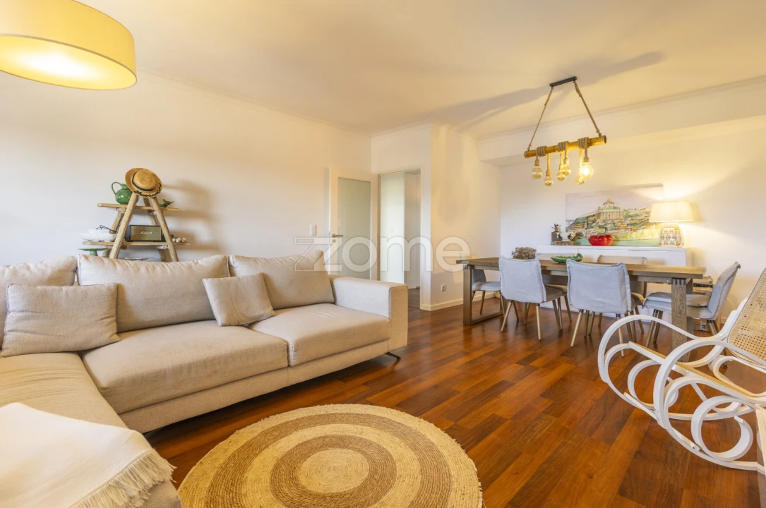 Apartamento T4 para Venda em Rio Tinto Foto 1