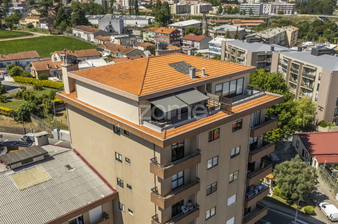 Apartamento T4 para Venda em Rio Tinto Foto 37