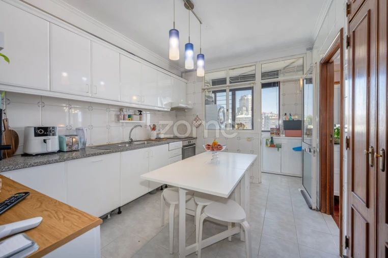Apartamento T3 para Venda em São João da Madeira Foto 14
