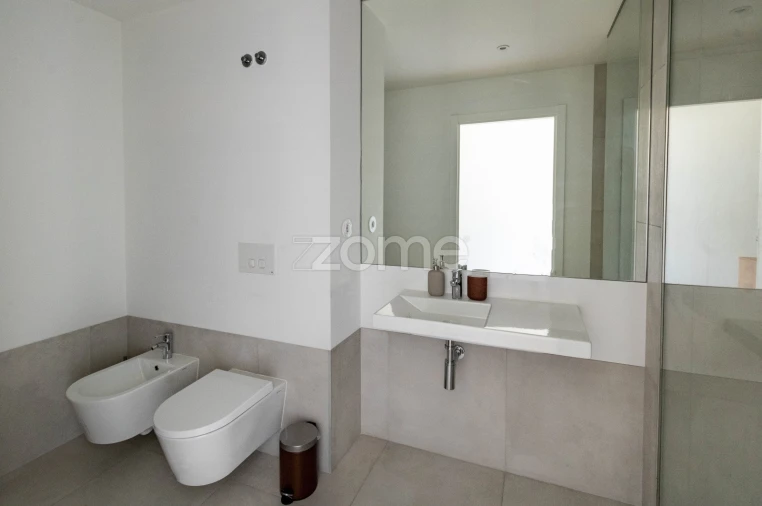 Apartamento T2 para Arrendamento em Azurem Foto 7