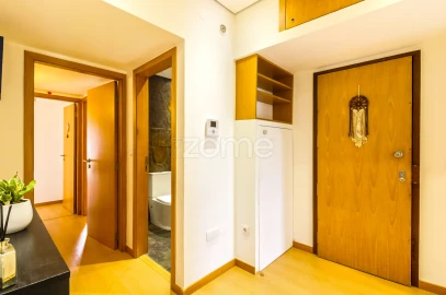 Apartamento T2 para Venda em Lordelo do Ouro e Massarelos