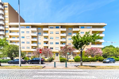 Apartamento T2 para Venda em Lordelo do Ouro e Massarelos